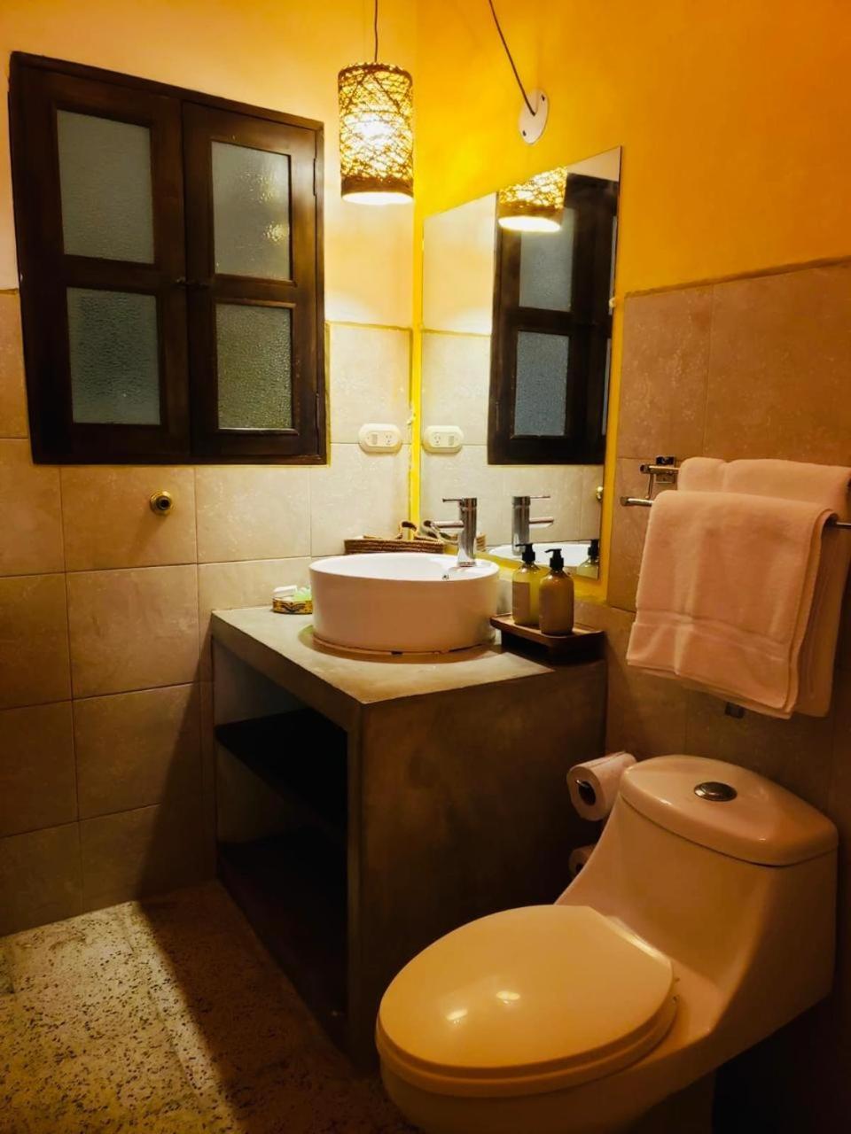 Luna Maya Boutique Hotel Antigua Exterior photo